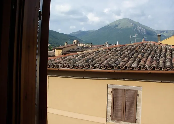 La Casa Del Priore - Centro Storico Nórcia